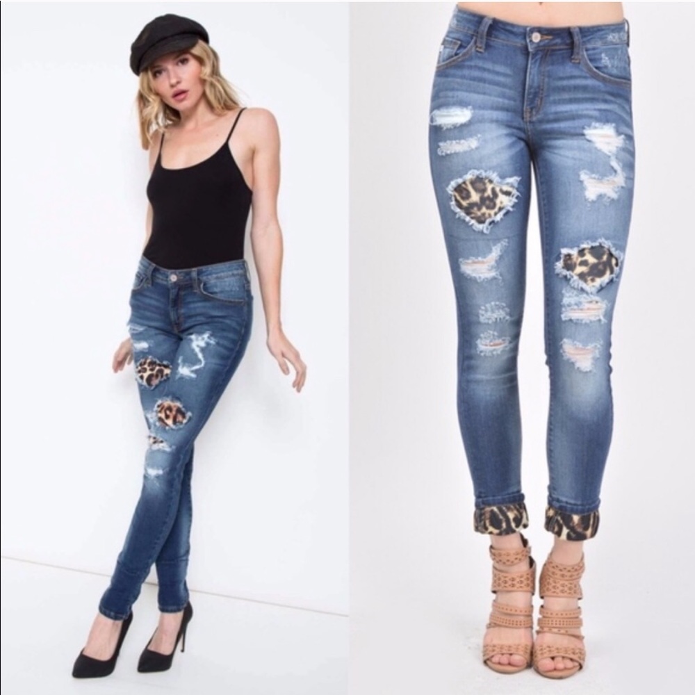 5⭐️Leopard insert distressed - jeans